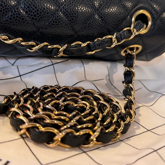 Chanel Classic Flap Bag Caviar Small 2022 series - Picture 15 of 16